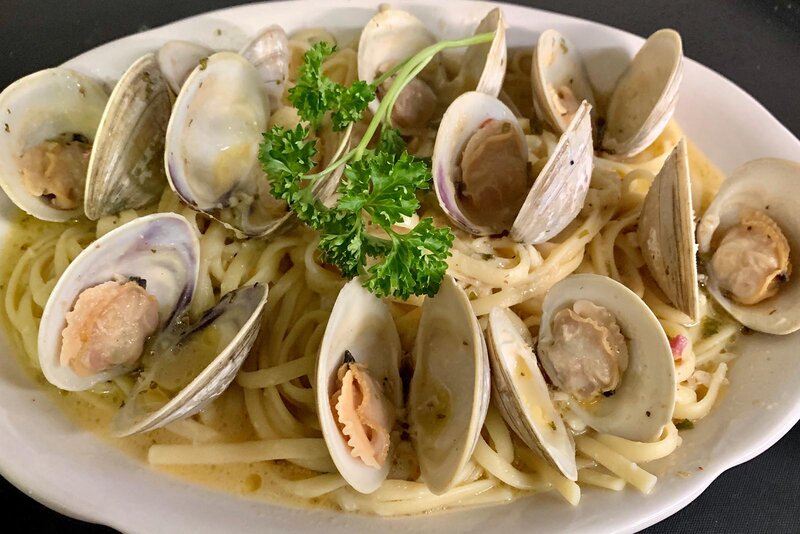 Linguini pasta topped with clams